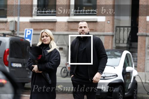Amsterdam 21 februari 2023
Johnny Heitinga en zijn vrouw Charlotte Sophie in hun nieuwe Eli Zero stads wagentje.