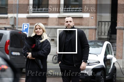 Amsterdam 21 februari 2023
Johnny Heitinga en zijn vrouw Charlotte Sophie in hun nieuwe Eli Zero stads wagentje.