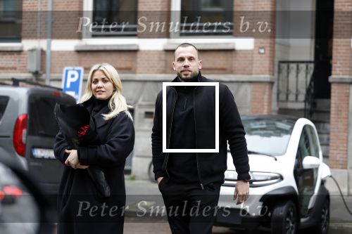 Amsterdam 21 februari 2023
Johnny Heitinga en zijn vrouw Charlotte Sophie in hun nieuwe Eli Zero stads wagentje.