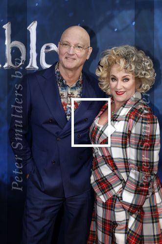 Amsterdam 5 maart 2023
Premiere les Miserables in Carre.
Karin Bloemen met haar man
