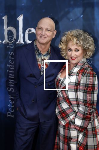 Amsterdam 5 maart 2023
Premiere les Miserables in Carre.
Karin Bloemen met haar man