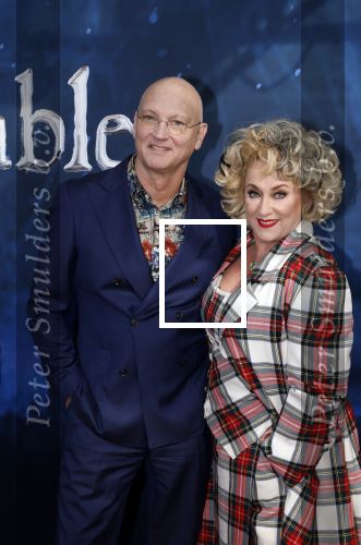Amsterdam 5 maart 2023
Premiere les Miserables in Carre.
Karin Bloemen met haar man