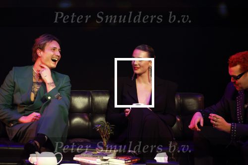 Leusden 6 maart 2023
Uitreiking Edisons in het AFAS theater .
Maan en haar vriend Goldband-zanger Karel Gerlach op de edisons. Goldband is de grote winnaar met m,eerdere edisons