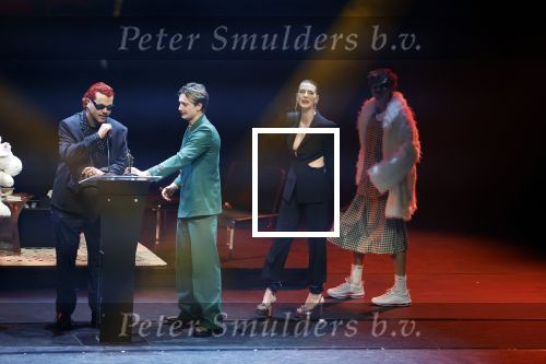 Leusden 6 maart 2023
Uitreiking Edisons in het AFAS theater .
Maan en haar vriend Goldband-zanger Karel Gerlach op de edisons. Goldband is de grote winnaar met m,eerdere edisons