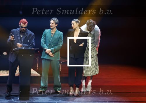 Leusden 6 maart 2023
Uitreiking Edisons in het AFAS theater .
Maan en haar vriend Goldband-zanger Karel Gerlach op de edisons. Goldband is de grote winnaar met m,eerdere edisons