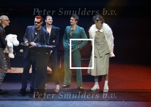 Leusden 6 maart 2023
Uitreiking Edisons in het AFAS theater .
Maan en haar vriend Goldband-zanger Karel Gerlach op de edisons. Goldband is de grote winnaar met m,eerdere edisons