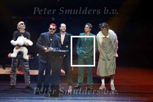 Leusden 6 maart 2023
Uitreiking Edisons in het AFAS theater .
Maan en haar vriend Goldband-zanger Karel Gerlach op de edisons. Goldband is de grote winnaar met m,eerdere edisons
