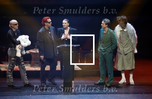 Leusden 6 maart 2023
Uitreiking Edisons in het AFAS theater .
Maan en haar vriend Goldband-zanger Karel Gerlach op de edisons. Goldband is de grote winnaar met m,eerdere edisons