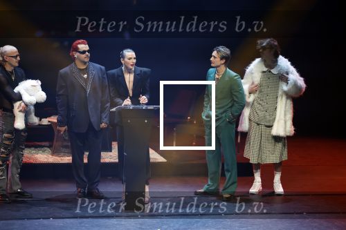 Leusden 6 maart 2023
Uitreiking Edisons in het AFAS theater .
Maan en haar vriend Goldband-zanger Karel Gerlach op de edisons. Goldband is de grote winnaar met m,eerdere edisons