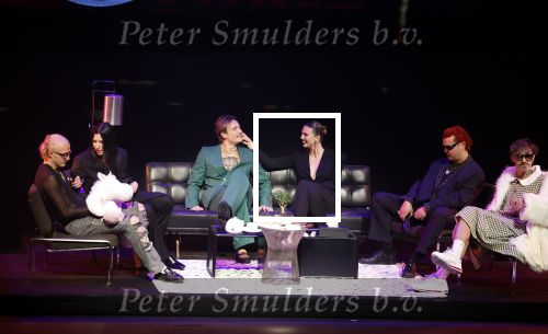 Leusden 6 maart 2023
Uitreiking Edisons in het AFAS theater .
Maan en haar vriend Goldband-zanger Karel Gerlach op de edisons. Goldband is de grote winnaar met m,eerdere edisons
