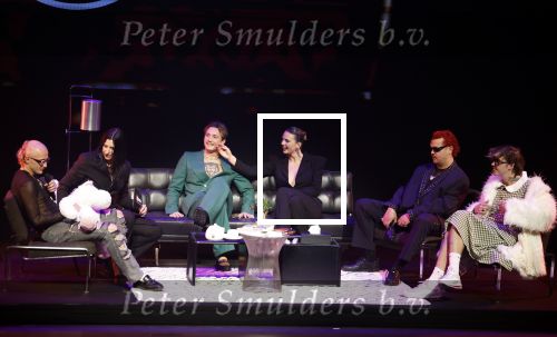 Leusden 6 maart 2023
Uitreiking Edisons in het AFAS theater .
Maan en haar vriend Goldband-zanger Karel Gerlach op de edisons. Goldband is de grote winnaar met m,eerdere edisons