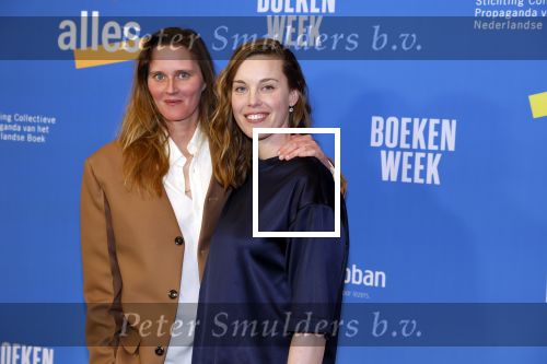 Amsterdam 10 maart 2023
Boekenbal 2023 in de schouwburg van Amsterdam.
Maartje Wortel met vriendin Femke Heemskerk