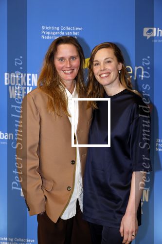 Amsterdam 10 maart 2023
Boekenbal 2023 in de schouwburg van Amsterdam.
Maartje Wortel met vriendin Femke Heemskerk