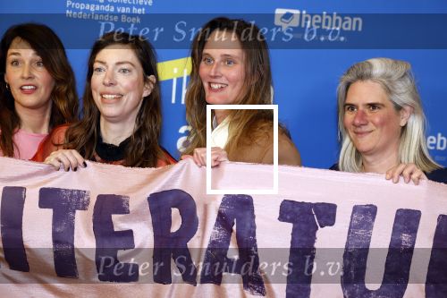Amsterdam 10 maart 2023
Boekenbal 2023 in de schouwburg van Amsterdam.
Maartje Wortel en Hanna Bervoets  en andere schrijfsters maken een statement