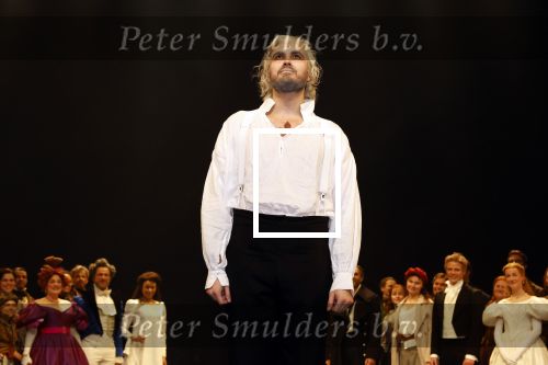 Amsterdam 5 maart 2023
Premiere les Miserables in Carre.
cast met  oa Milan van Waardenburg  Vajen v d Bosch Freek Bartels . 
Cameron Mackintosch kwam ook kijken