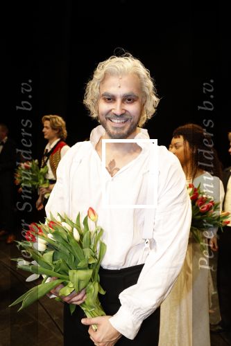 Amsterdam 5 maart 2023
Premiere les Miserables in Carre.
cast met  oa Milan van Waardenburg  Vajen v d Bosch Freek Bartels . 
Cameron Mackintosch kwam ook kijken