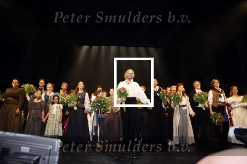 Amsterdam 5 maart 2023
Premiere les Miserables in Carre.
cast met  oa Milan van Waardenburg  Vajen v d Bosch Freek Bartels . 
Cameron Mackintosch kwam ook kijken