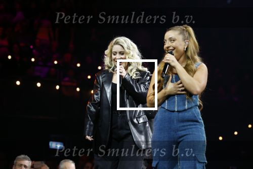 Amsterdam 11 maart 2023
Holland zingt Hazes in het ziggo dome.
Jeroen v d Boom Samantha Steenwijk Waylon Karsu John de Bever Og3ne Gerard Joling en Jamai maken er een geweldige show van .
Gasten aanwezig oa Rachel Hazes Wesley Sneijder en Guido den Aantrekker met zijn vrouw Tiffany.