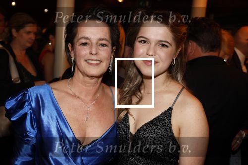 Amsterdam 5 maart 2023
Premiere les Miserables in Carre.
Wolter Kroes en zij nvrouw Tessa en zoons kwam naar hun zus/dochter Pamela Kroes kijken .
Pamela Kroes met haar moeder