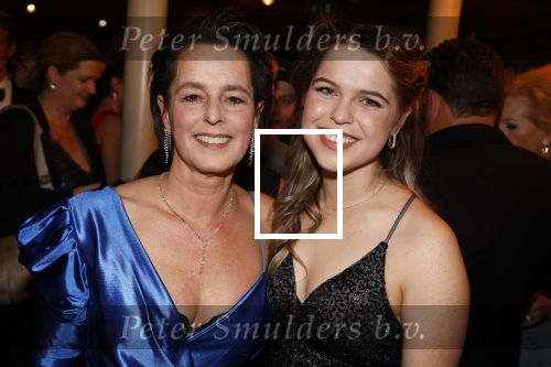 Amsterdam 5 maart 2023
Premiere les Miserables in Carre.
Wolter Kroes en zij nvrouw Tessa en zoons kwam naar hun zus/dochter Pamela Kroes kijken .
Pamela Kroes met haar moeder