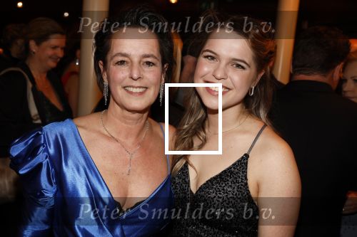 Amsterdam 5 maart 2023
Premiere les Miserables in Carre.
Wolter Kroes en zij nvrouw Tessa en zoons kwam naar hun zus/dochter Pamela Kroes kijken .
Pamela Kroes met haar moeder