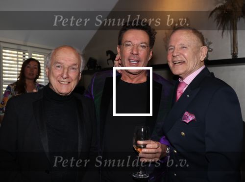 Renkum, 26 Februari 2023
Feest tgv 55 jaar samen  Ronnie Tober en Jan Jochems.
Peter Koelewijn met Jan Jochems en Gerard Joling