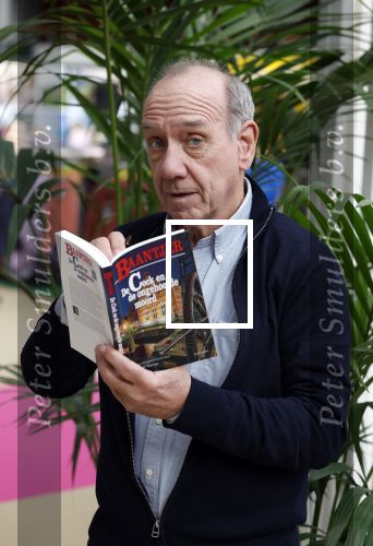 Amsterdam 22 februari 2023
Peter Romer signeert zijn nieuwste Baantjer boek op de huishoudbeurs.