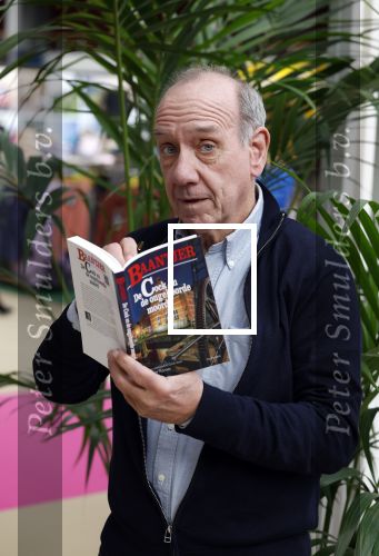 Amsterdam 22 februari 2023
Peter Romer signeert zijn nieuwste Baantjer boek op de huishoudbeurs.
