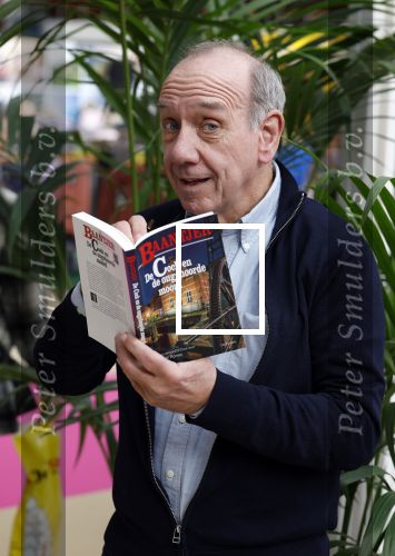 Amsterdam 22 februari 2023
Peter Romer signeert zijn nieuwste Baantjer boek op de huishoudbeurs.