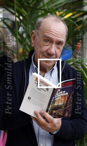 Amsterdam 22 februari 2023
Peter Romer signeert zijn nieuwste Baantjer boek op de huishoudbeurs.