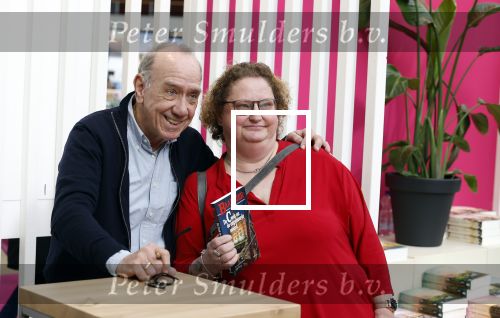Amsterdam 22 februari 2023
Peter Romer signeert zijn nieuwste Baantjer boek op de huishoudbeurs.