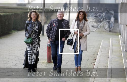 Arnhem 15 februari 2023
Rechtszaak Rachel Hazes tegen Marieke v Beek . Rachel kwam samen met Gacqueline Laats en Joop Kruis . Royce de Vries is haar advocaat . De zaak was in de rechtbank van Arnhem.