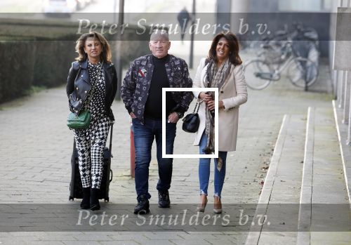 Arnhem 15 februari 2023
Rechtszaak Rachel Hazes tegen Marieke v Beek . Rachel kwam samen met Gacqueline Laats en Joop Kruis . Royce de Vries is haar advocaat . De zaak was in de rechtbank van Arnhem.