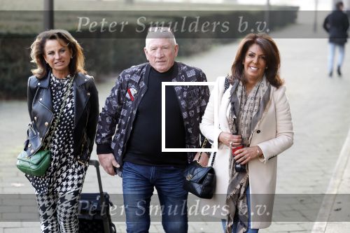 Arnhem 15 februari 2023
Rechtszaak Rachel Hazes tegen Marieke v Beek . Rachel kwam samen met Gacqueline Laats en Joop Kruis . Royce de Vries is haar advocaat . De zaak was in de rechtbank van Arnhem.