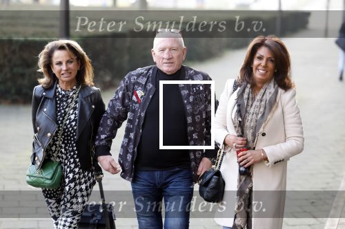 Arnhem 15 februari 2023
Rechtszaak Rachel Hazes tegen Marieke v Beek . Rachel kwam samen met Gacqueline Laats en Joop Kruis . Royce de Vries is haar advocaat . De zaak was in de rechtbank van Arnhem.