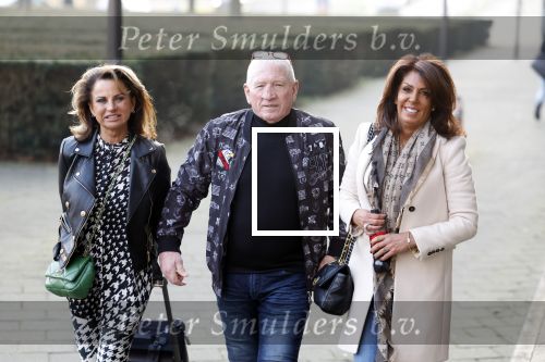 Arnhem 15 februari 2023
Rechtszaak Rachel Hazes tegen Marieke v Beek . Rachel kwam samen met Gacqueline Laats en Joop Kruis . Royce de Vries is haar advocaat . De zaak was in de rechtbank van Arnhem.