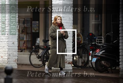 Vinkeveen Abcoude 16 februari 2023
Roxeanne Hazes en haar man Erik Zwennes gaan vanaf hun huis naar Abcoude waar Roxeanne boodschappen doet bij de HEMA