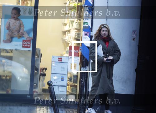 Vinkeveen Abcoude 16 februari 2023
Roxeanne Hazes en haar man Erik Zwennes gaan vanaf hun huis naar Abcoude waar Roxeanne boodschappen doet bij de HEMA