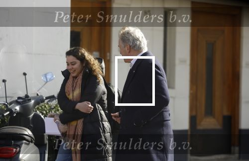 Amsterdam 2 maart 2023
Tom Egbers spreekt een random vrouw aan op straat in Amsterdam zuid.