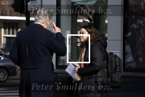 Amsterdam 2 maart 2023
Tom Egbers spreekt een random vrouw aan op straat in Amsterdam zuid.