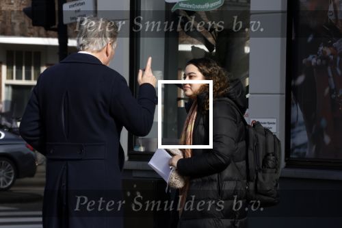 Amsterdam 2 maart 2023
Tom Egbers spreekt een random vrouw aan op straat in Amsterdam zuid.