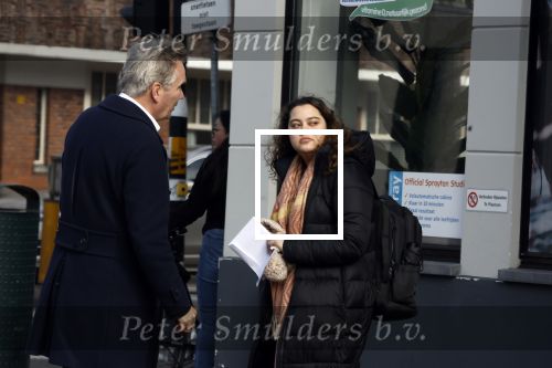 Amsterdam 2 maart 2023
Tom Egbers spreekt een random vrouw aan op straat in Amsterdam zuid.