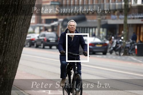 Amsterdam 21 februari 2023
Tom Egbers op de fiets in Amsterdam zuid.