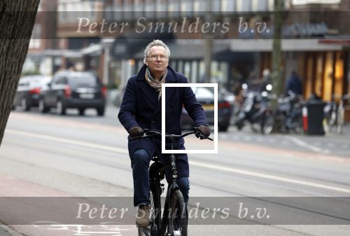 Amsterdam 21 februari 2023
Tom Egbers op de fiets in Amsterdam zuid.