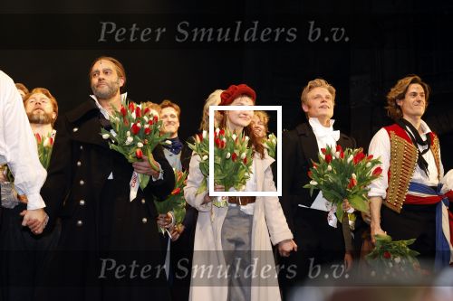 Amsterdam 5 maart 2023
Premiere les Miserables in Carre.
cast met  oa Milan van Waardenburg  Vajen v d Bosch Freek Bartels . 
Cameron Mackintosch kwam ook kijken