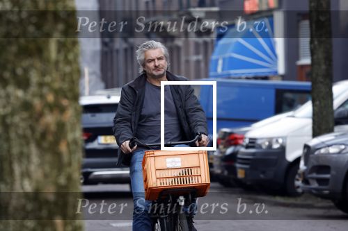 Amsterdam 15 februari 2023
Victor Reinier op de fiets in Amsterdam zuid.