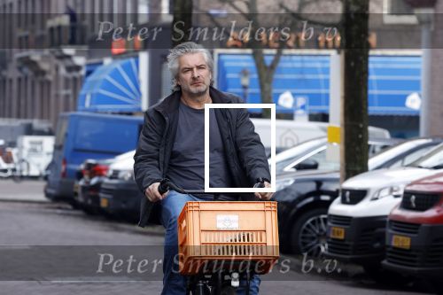 Amsterdam 15 februari 2023
Victor Reinier op de fiets in Amsterdam zuid.