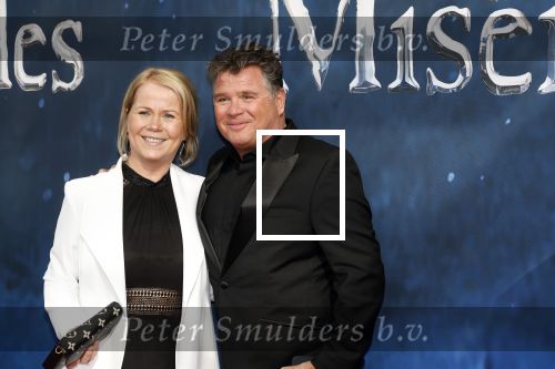 Amsterdam 5 maart 2023
Premiere les Miserables in Carre.
Wolter Kroes en zij nvrouw Tessa en zoons kwam naar hun zus/dochter Pamela Kroes kijken