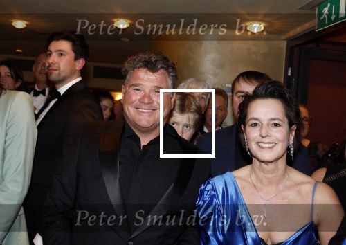 Amsterdam 5 maart 2023
Premiere les Miserables in Carre.
Wolter Kroes en zij nvrouw Tessa en zoons kwam naar hun zus/dochter Pamela Kroes kijken .
Wolter met zijn ex vrouw