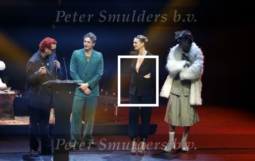 Leusden 6 maart 2023
Uitreiking Edisons in het AFAS theater .
Maan en haar vriend Goldband-zanger Karel Gerlach op de edisons. Goldband is de grote winnaar met m,eerdere edisons